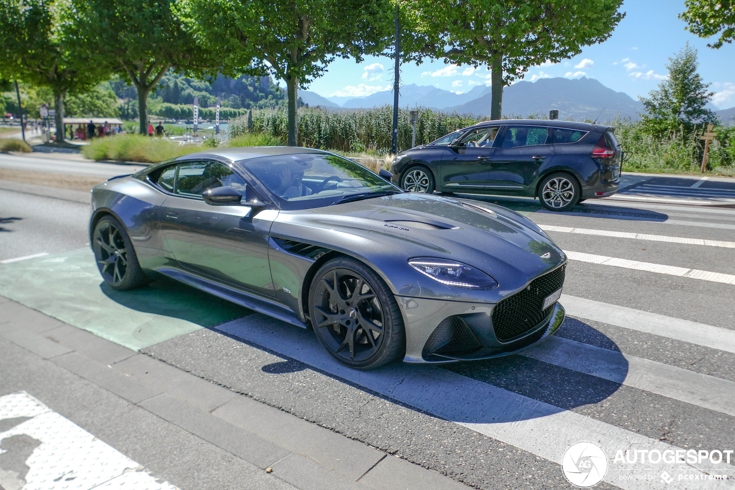 Aston Martin DBS Superleggera