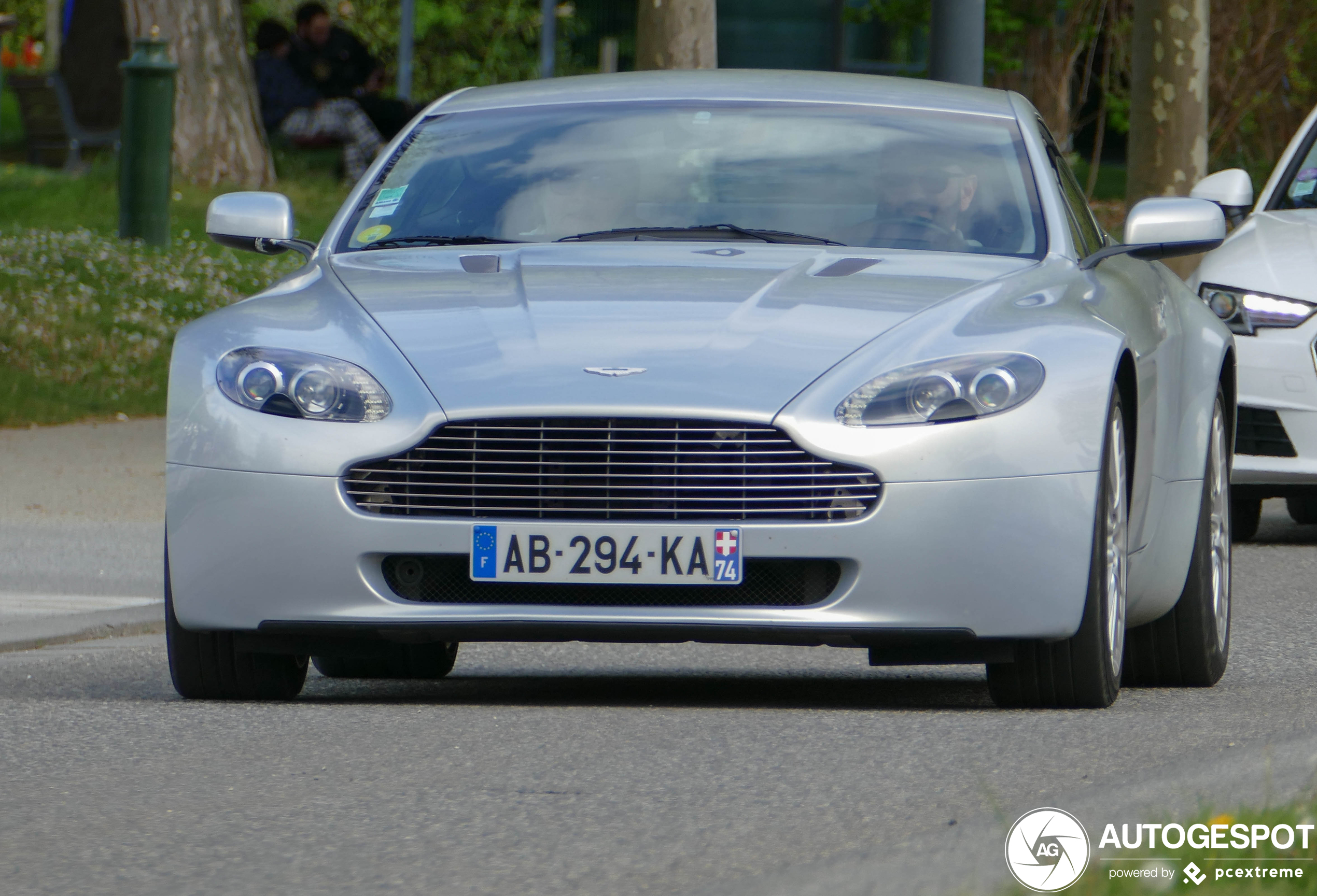 Aston Martin V8 Vantage