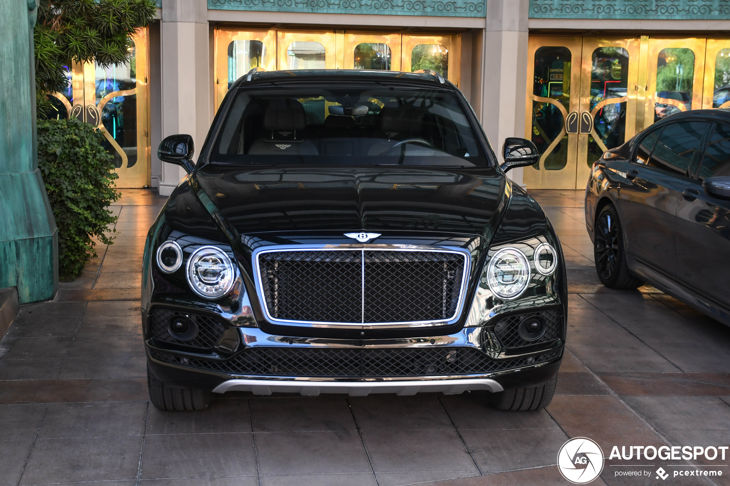 Bentley Bentayga V8