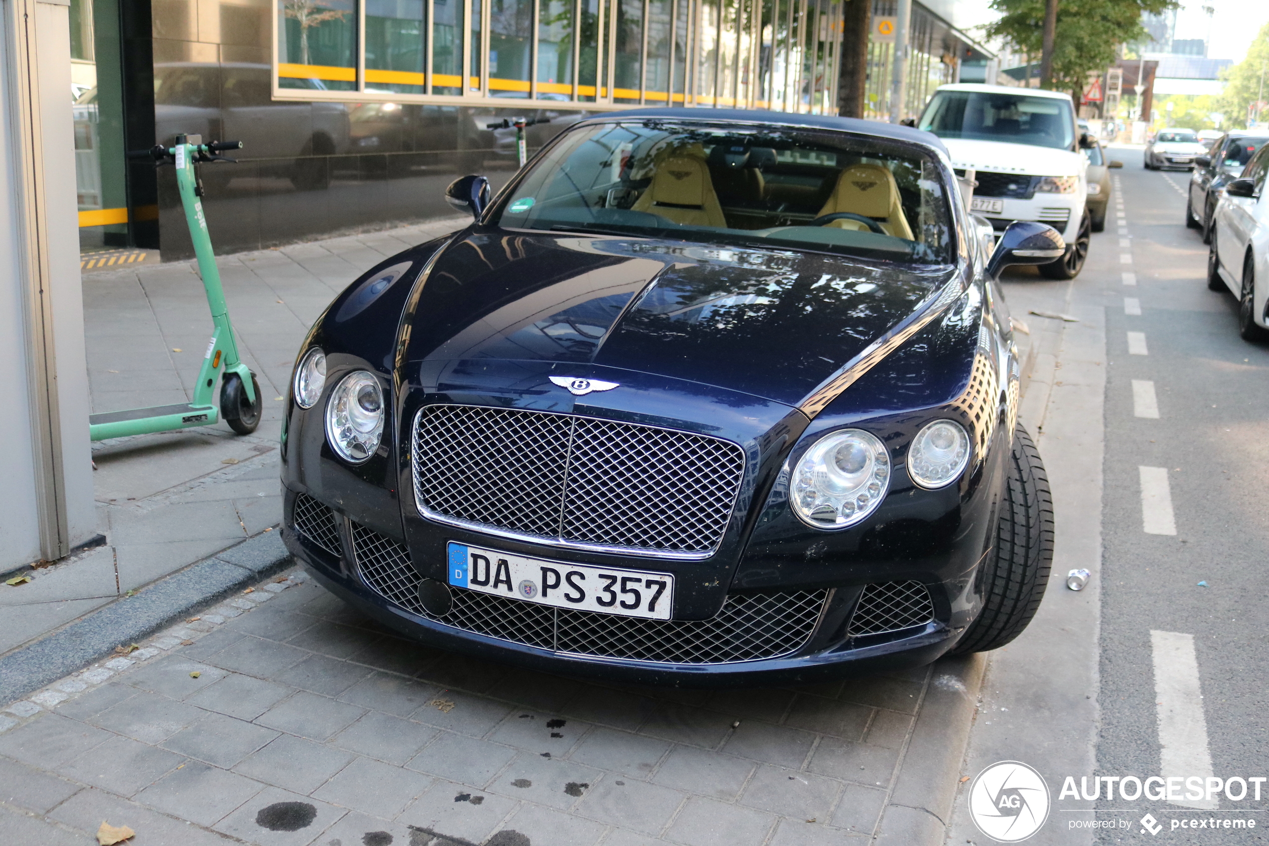 Bentley Continental GTC 2012