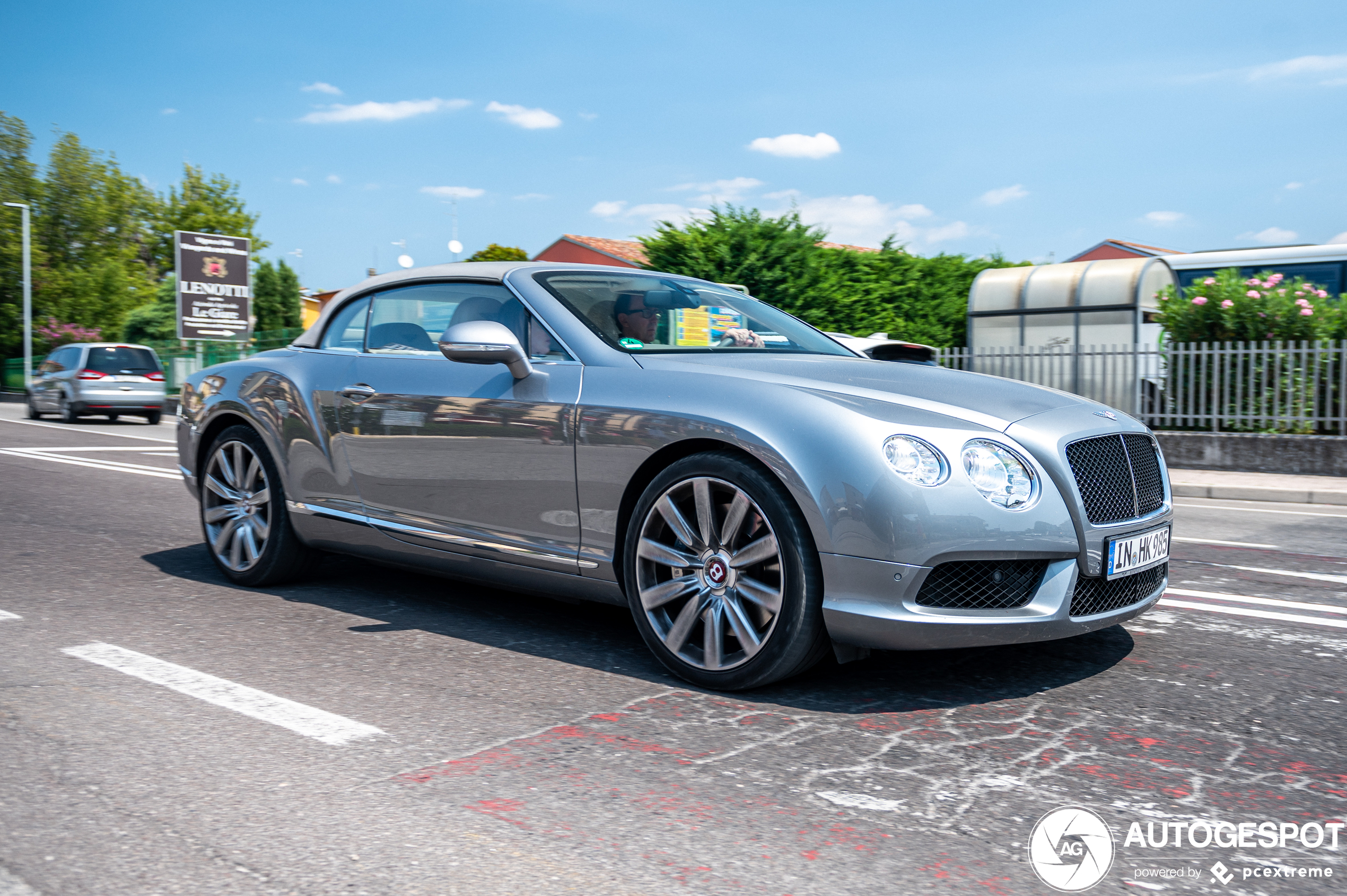 Bentley Continental GTC V8