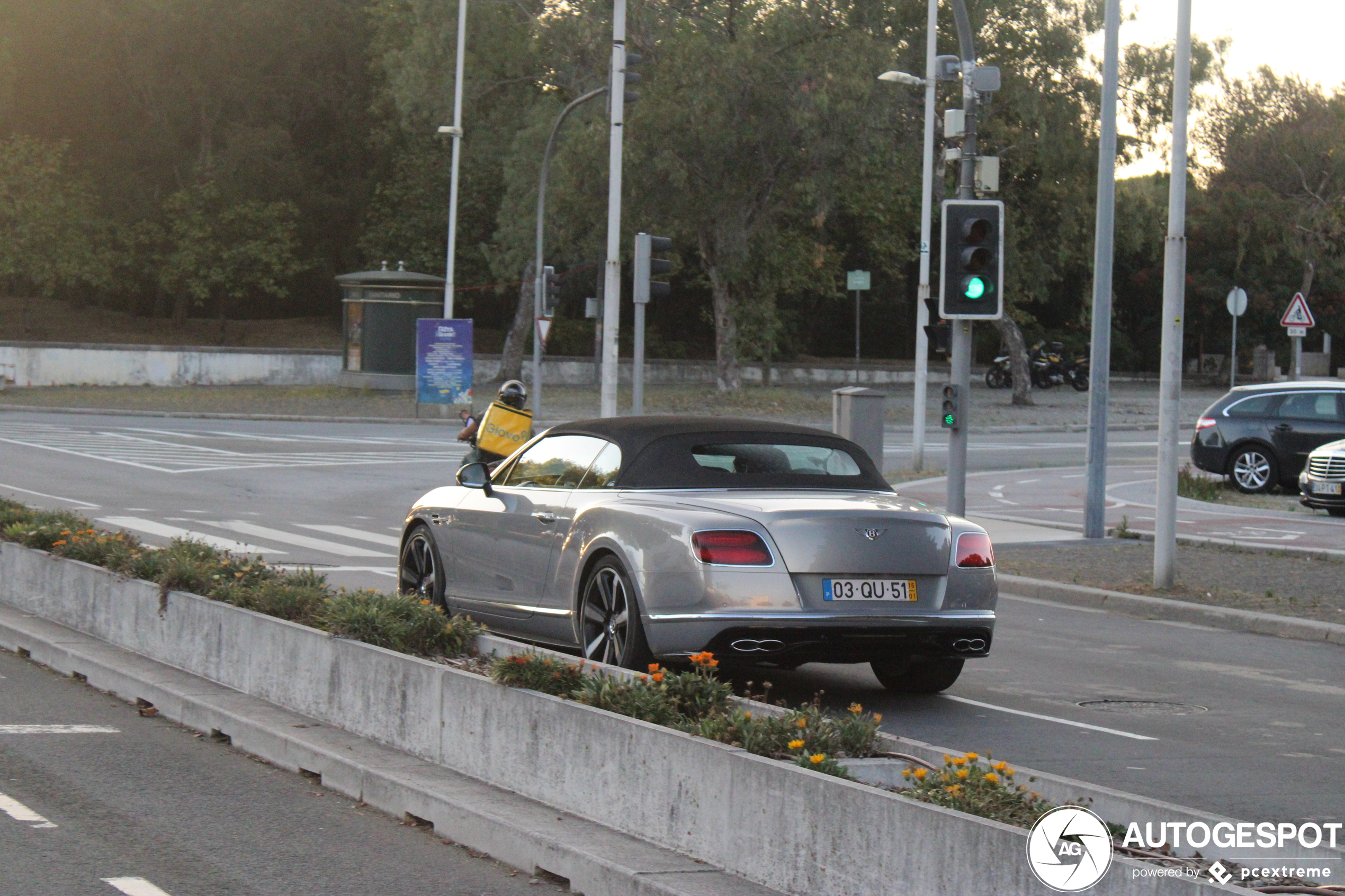 Bentley Continental GTC V8 S 2016