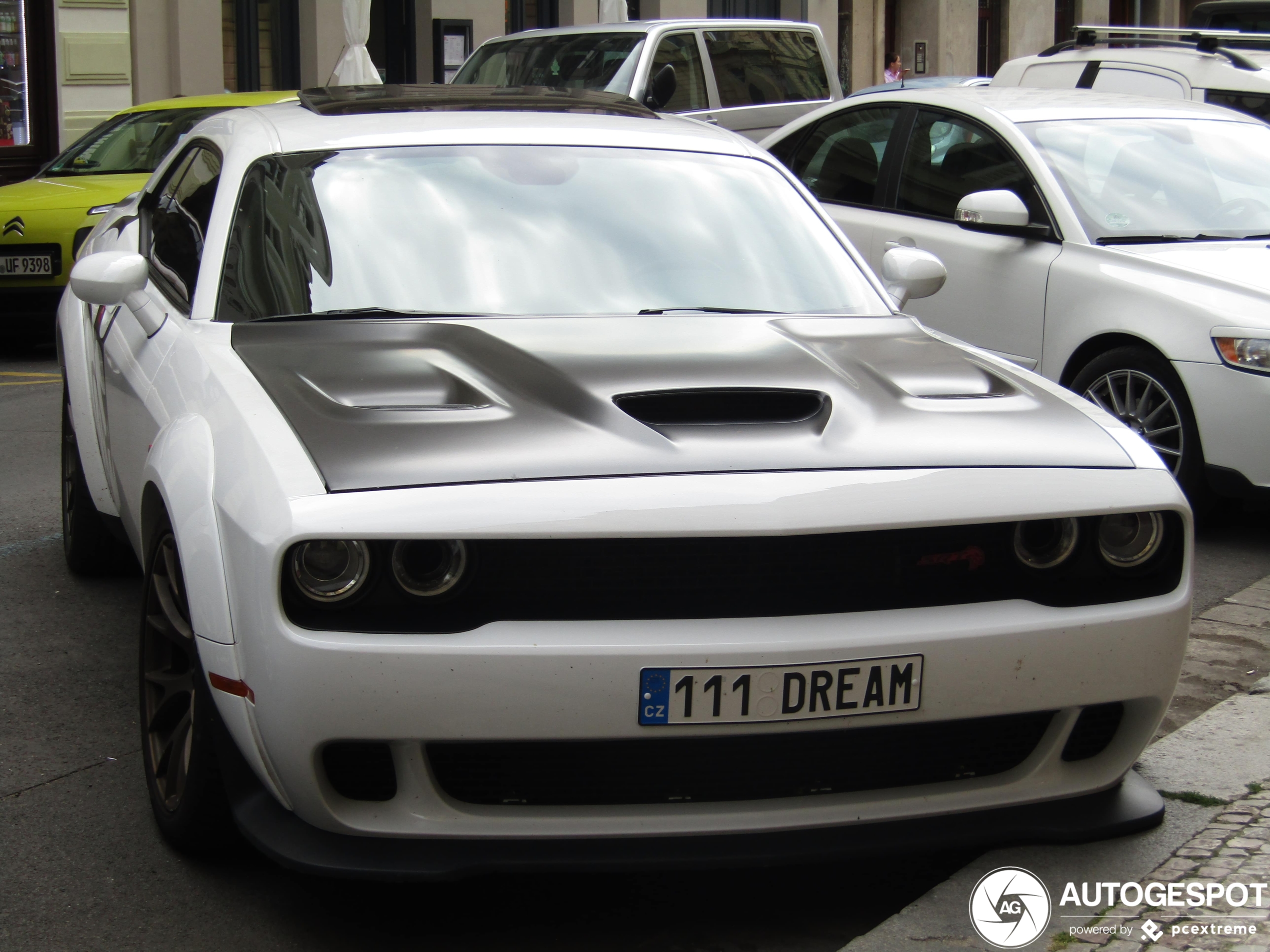 Dodge Challenger SRT Hellcat Widebody