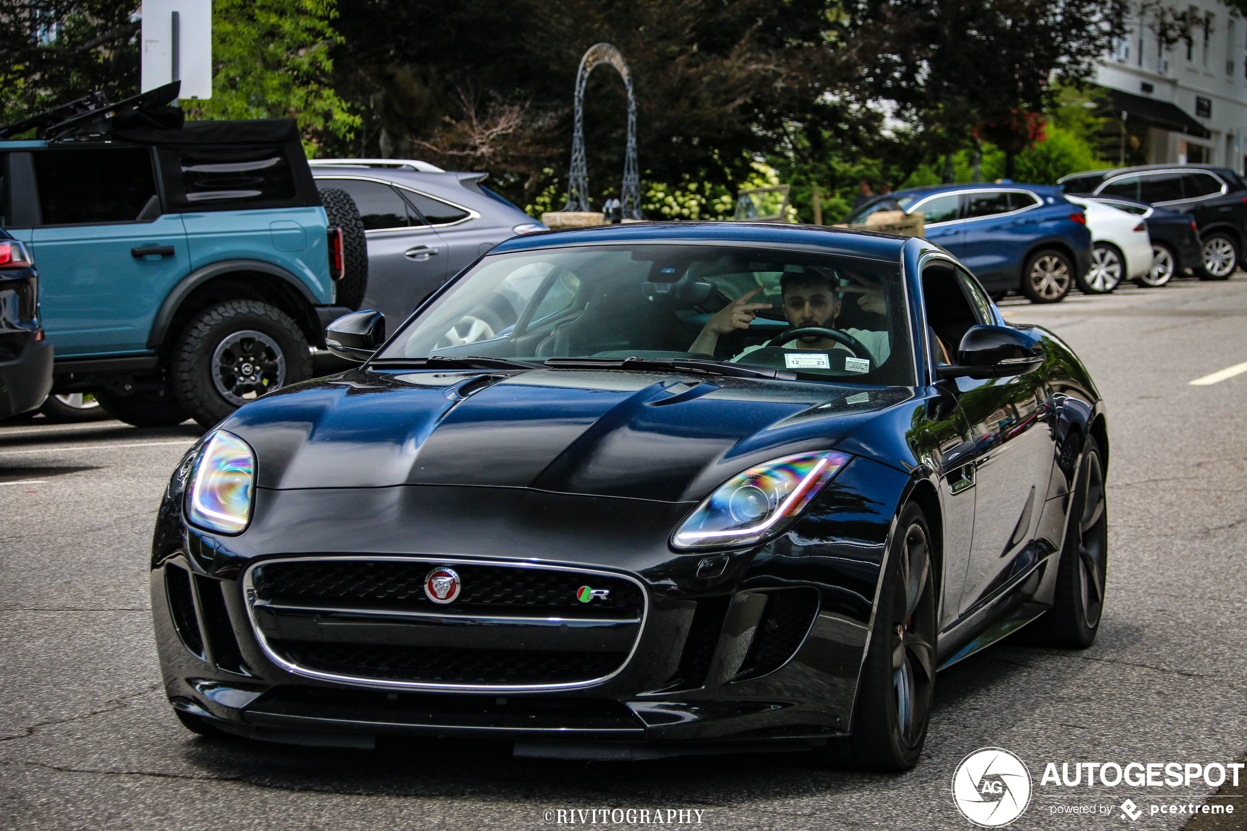 Jaguar F-TYPE R Coupé