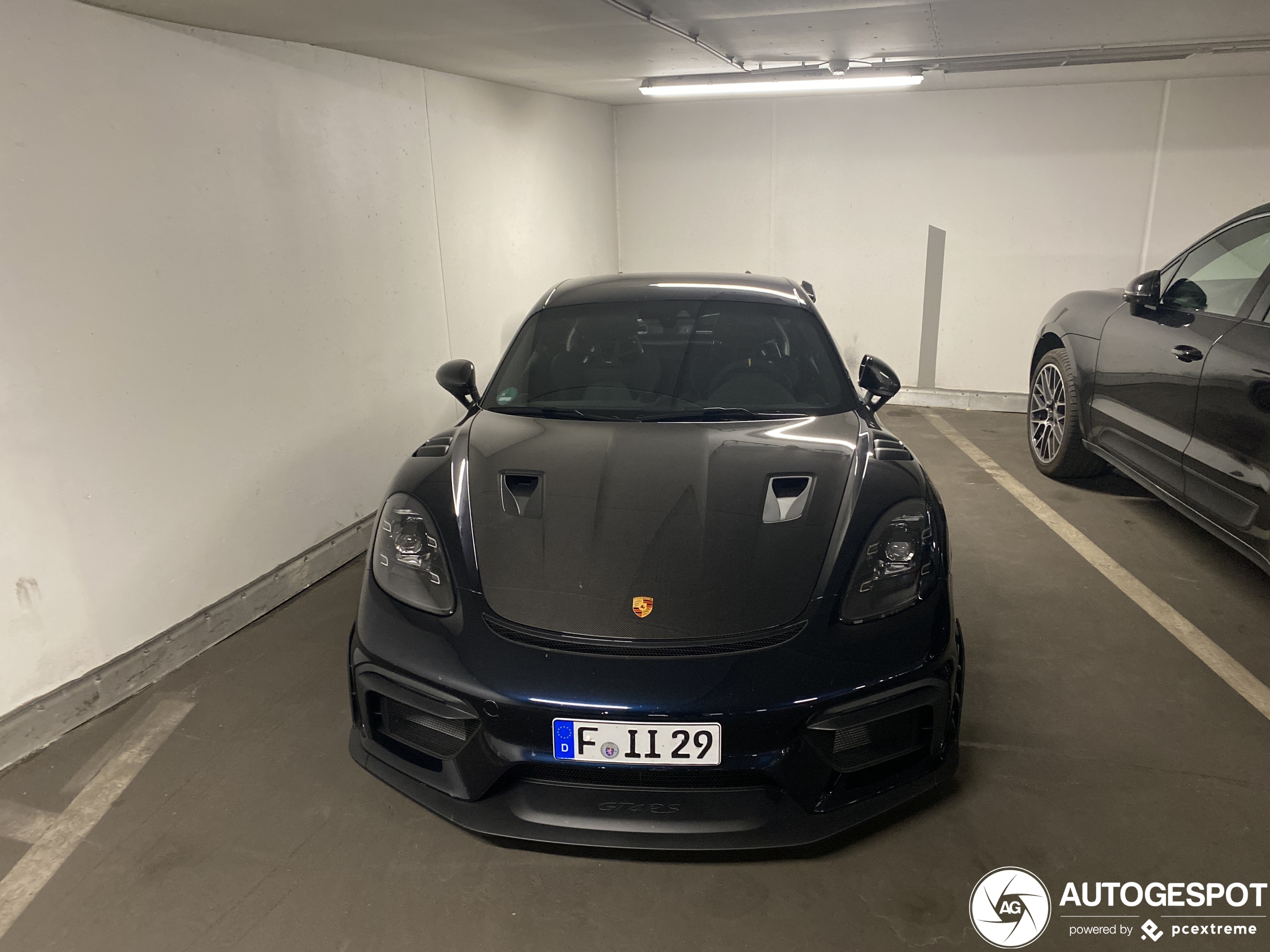 Porsche 718 Cayman GT4 RS Weissach Package