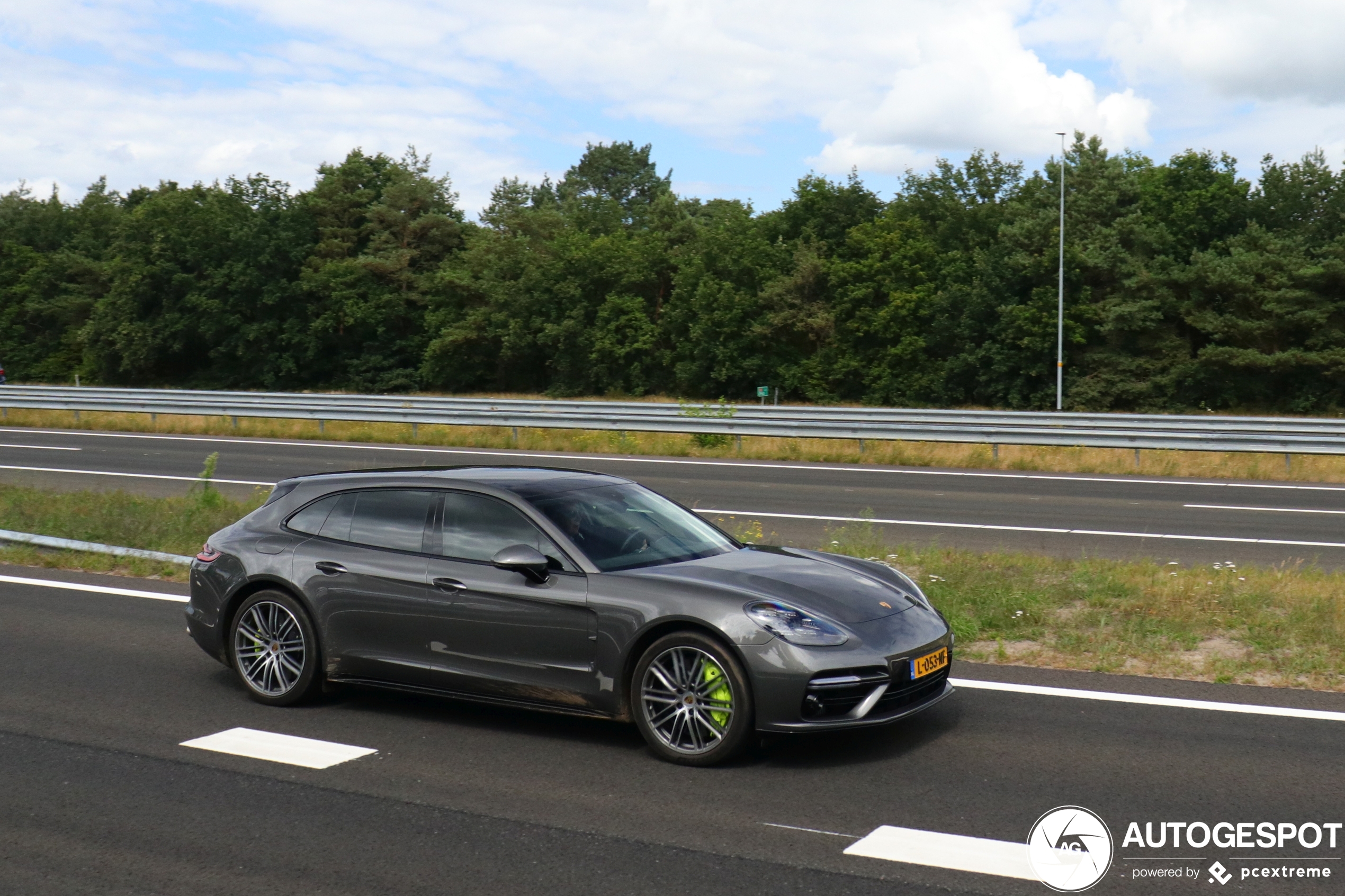 Porsche 971 Panamera Turbo S E-Hybrid Sport Turismo