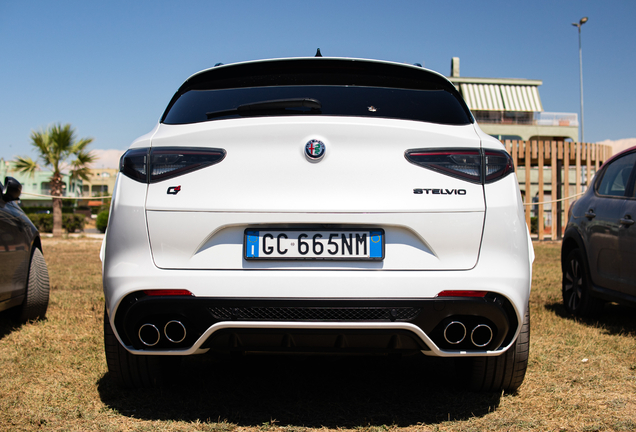 Alfa Romeo Stelvio Quadrifoglio 2020