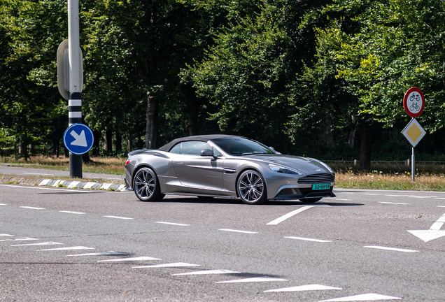 Aston Martin Vanquish S Volante 2017