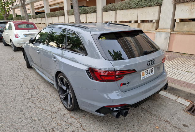 Audi RS4 Avant B9