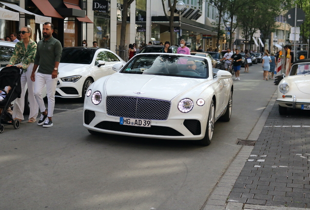 Bentley Continental GTC 2019