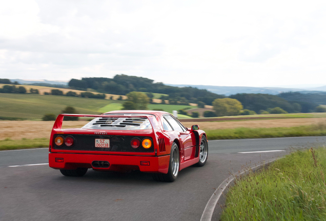 Ferrari F40