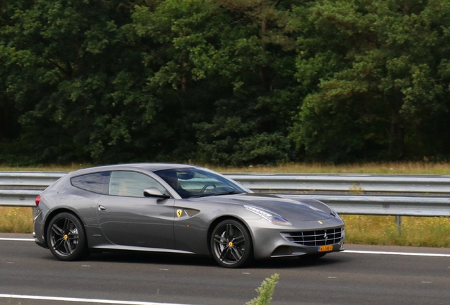 Ferrari FF