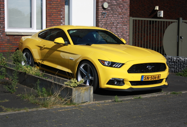 Ford Mustang GT 2015