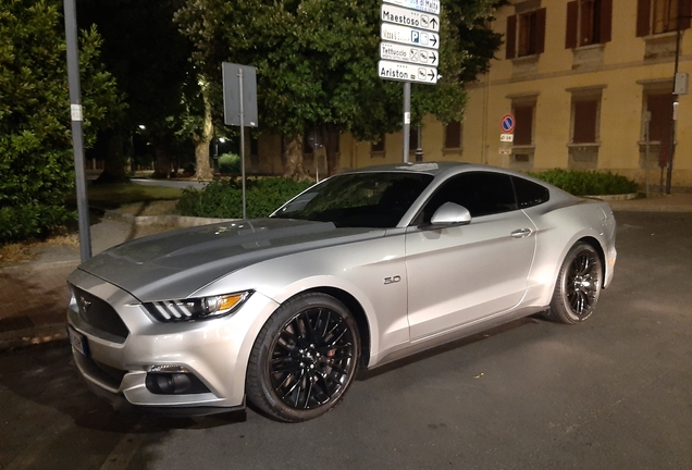 Ford Mustang GT 2015