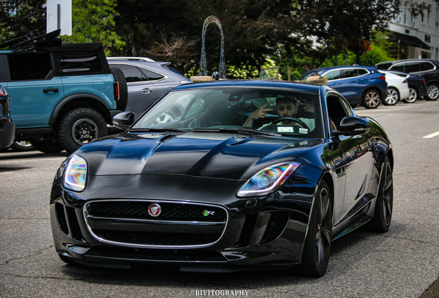 Jaguar F-TYPE R Coupé