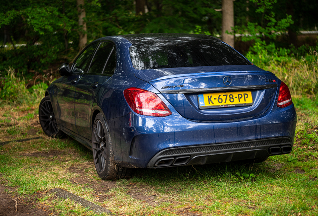 Mercedes-AMG C 63 S W205