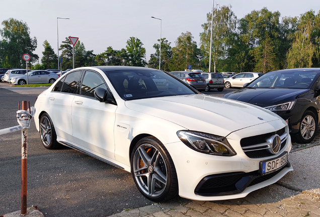 Mercedes-AMG C 63 S W205