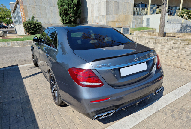 Mercedes-AMG E 63 S W213