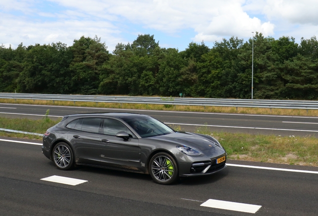 Porsche 971 Panamera Turbo S E-Hybrid Sport Turismo