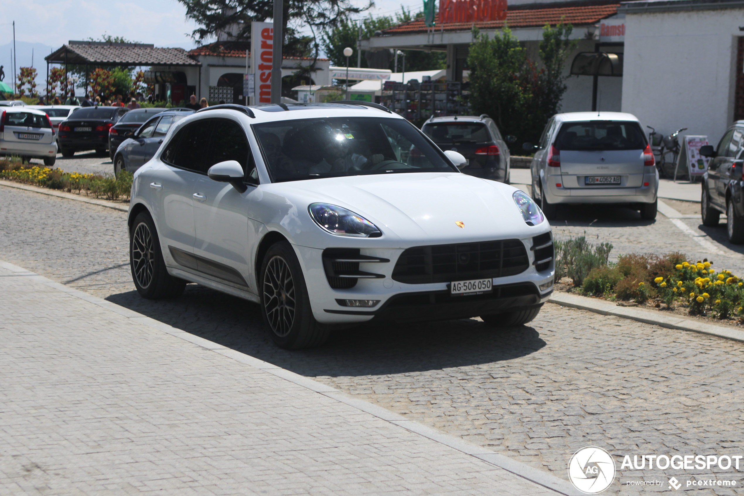 Porsche 95B Macan Turbo