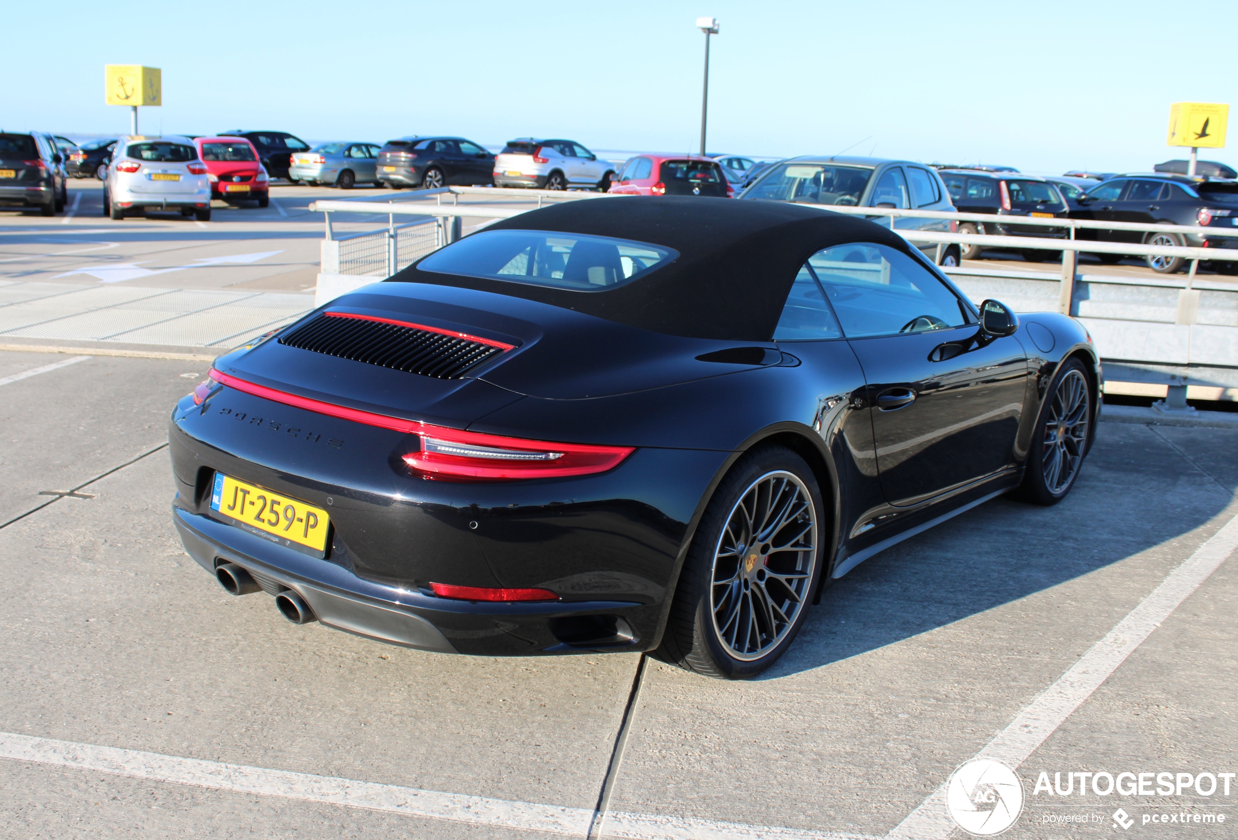 Porsche 991 Carrera 4S Cabriolet MkII