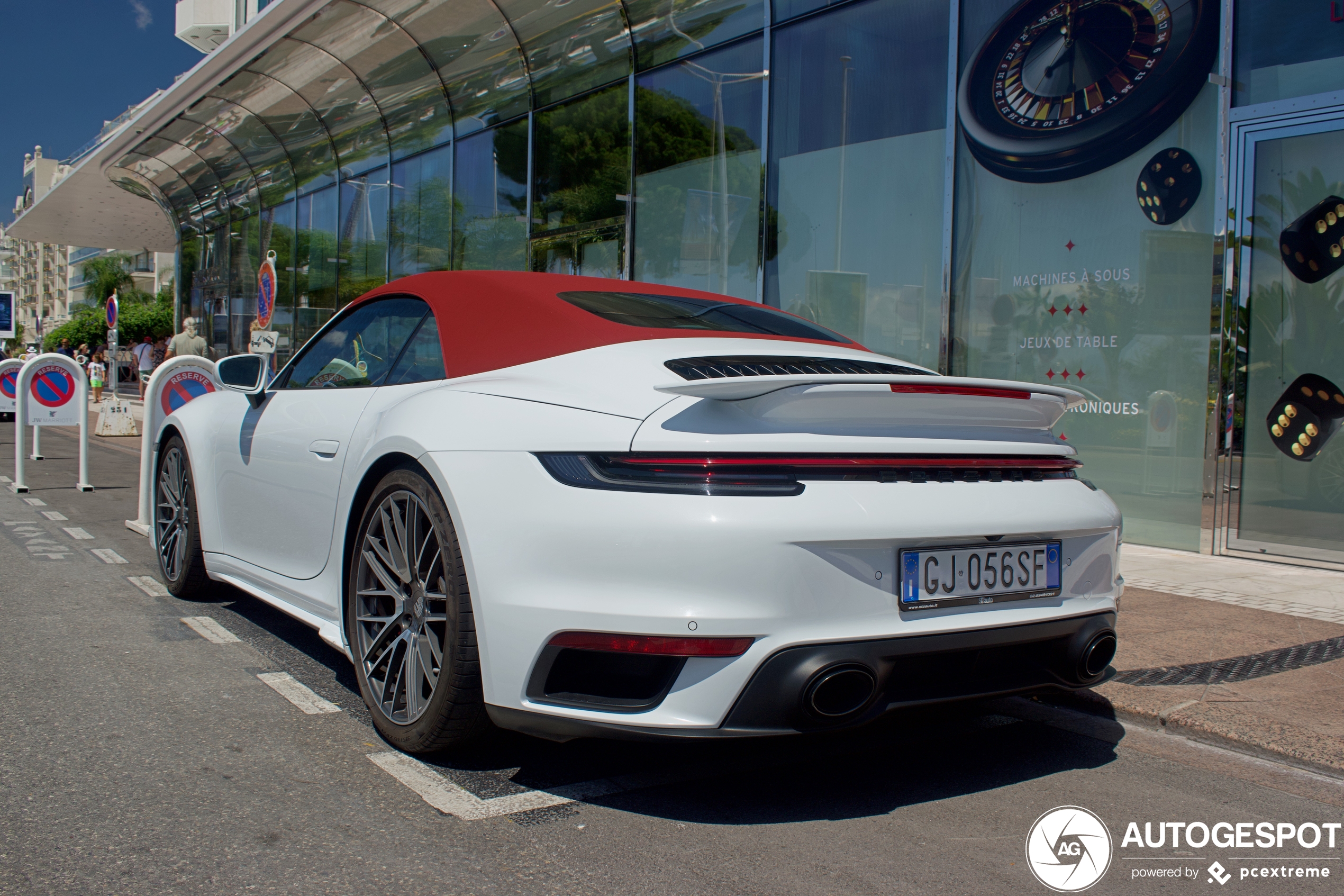 Porsche 992 Turbo Cabriolet