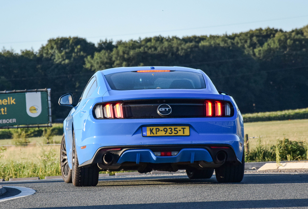 Ford Mustang GT 2015