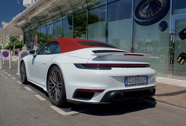 Porsche 992 Turbo Cabriolet