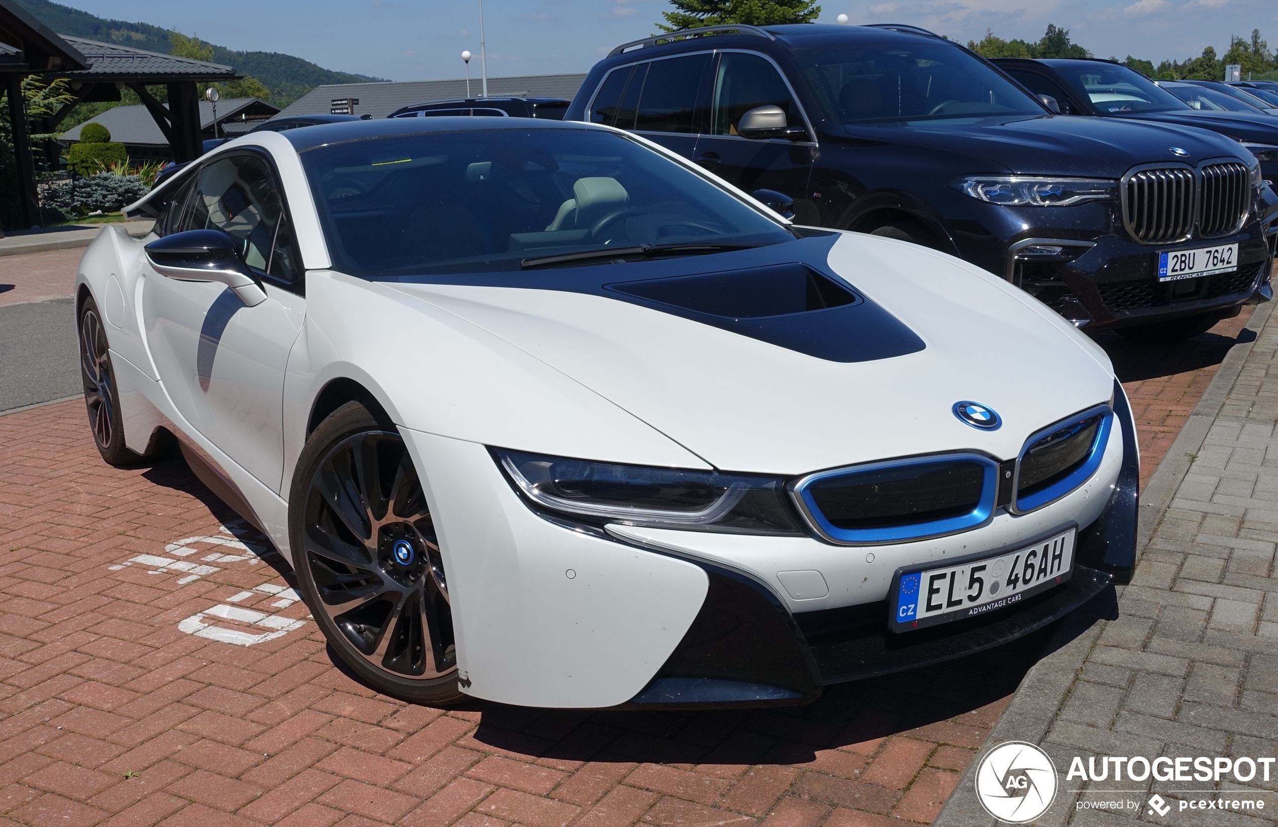 BMW i8