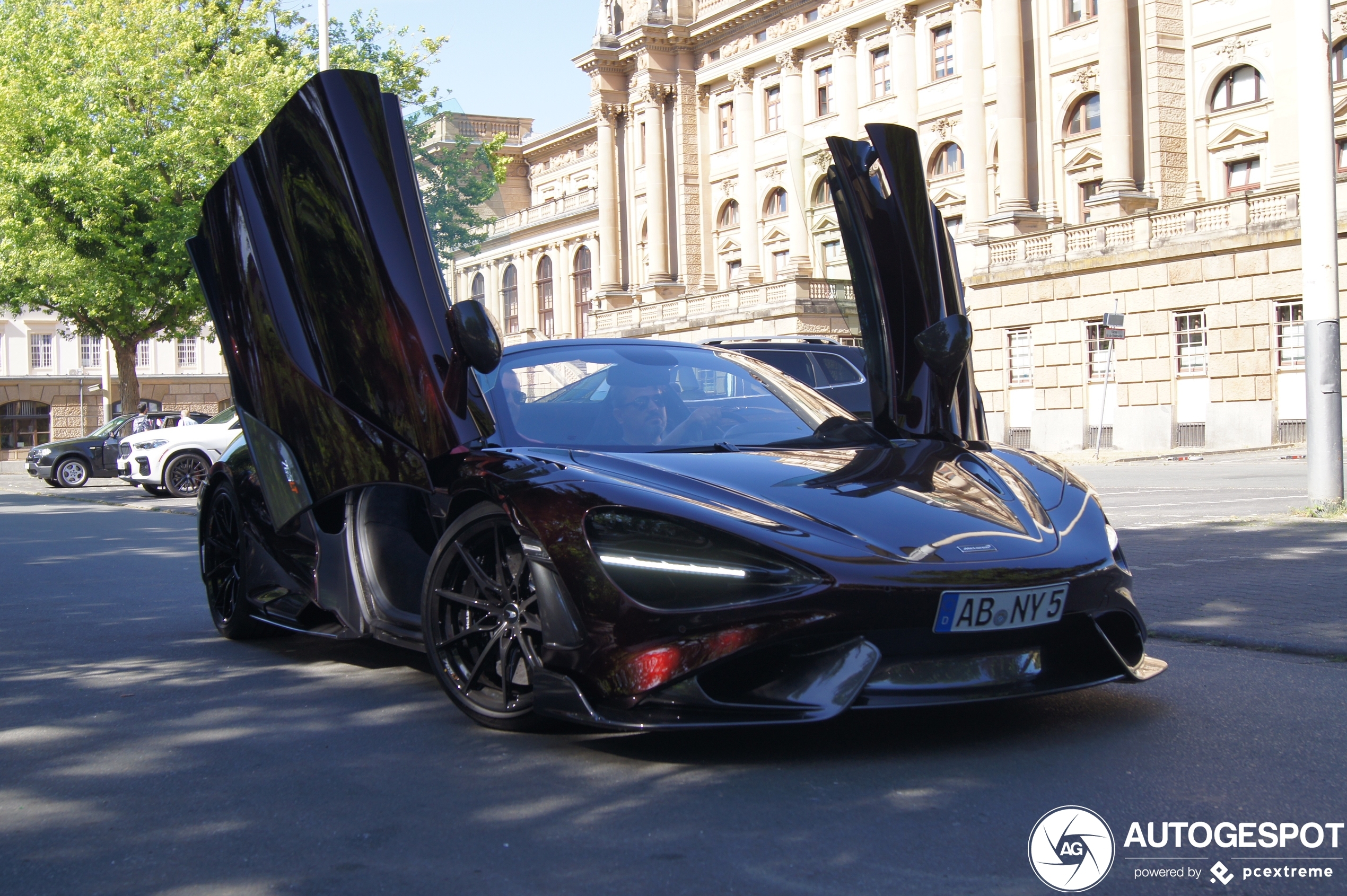 McLaren 765LT Spider