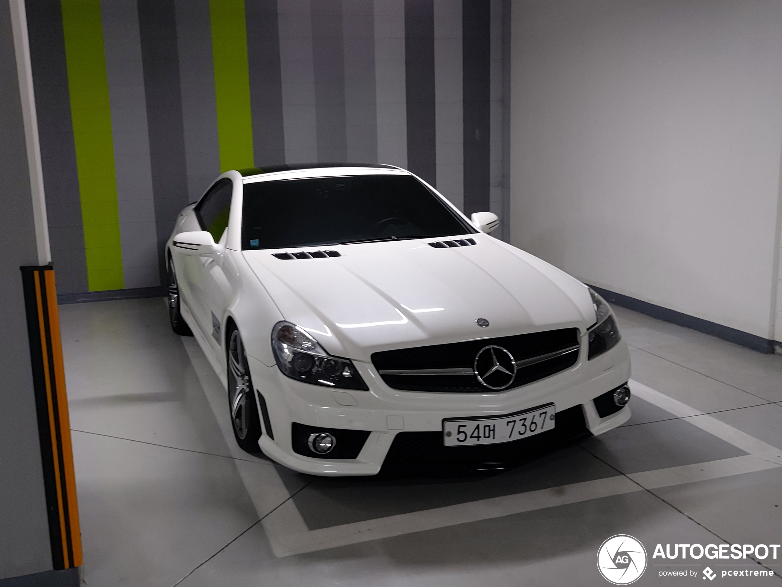 Mercedes-Benz SL 63 AMG