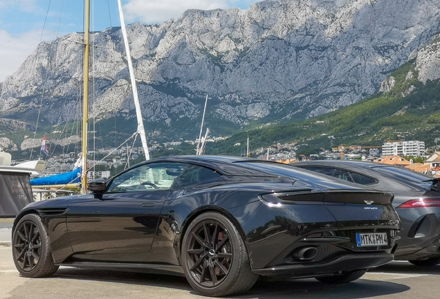 Aston Martin DB11 V8