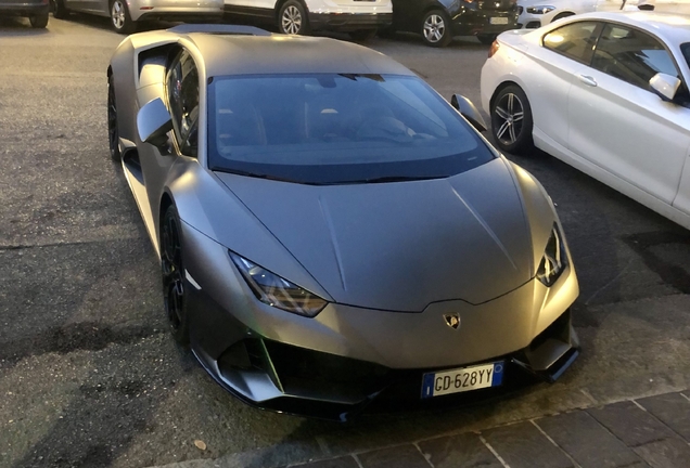 Lamborghini Huracán LP640-4 EVO