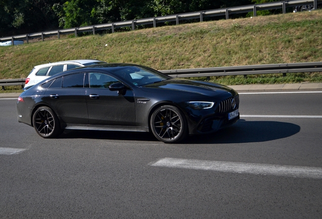 Mercedes-AMG GT 63 S X290