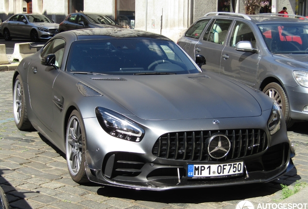 Mercedes-AMG GT R Pro C190