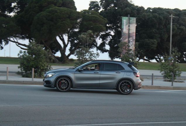 Mercedes-Benz GLA 45 AMG X156