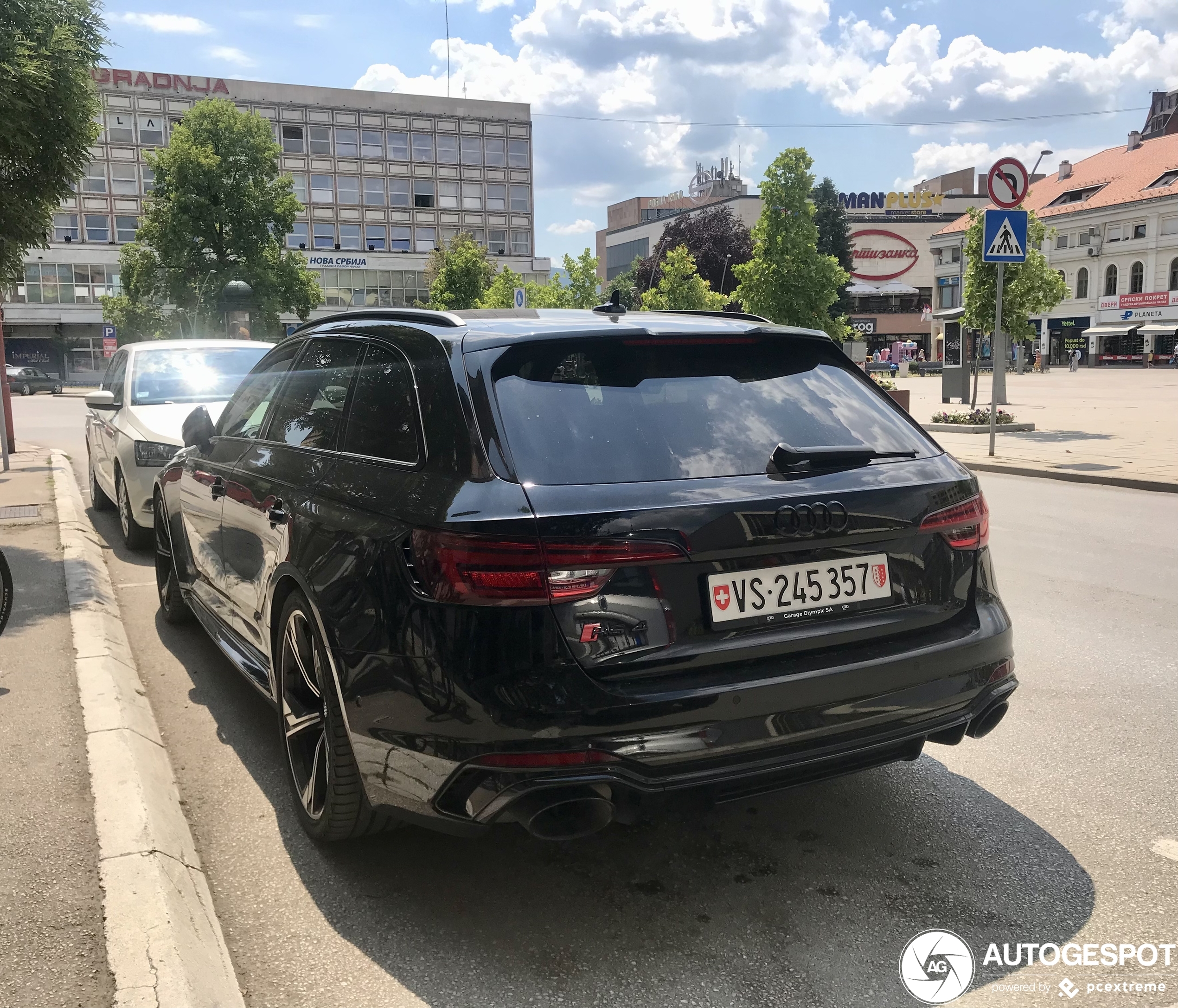 Audi RS4 Avant B9