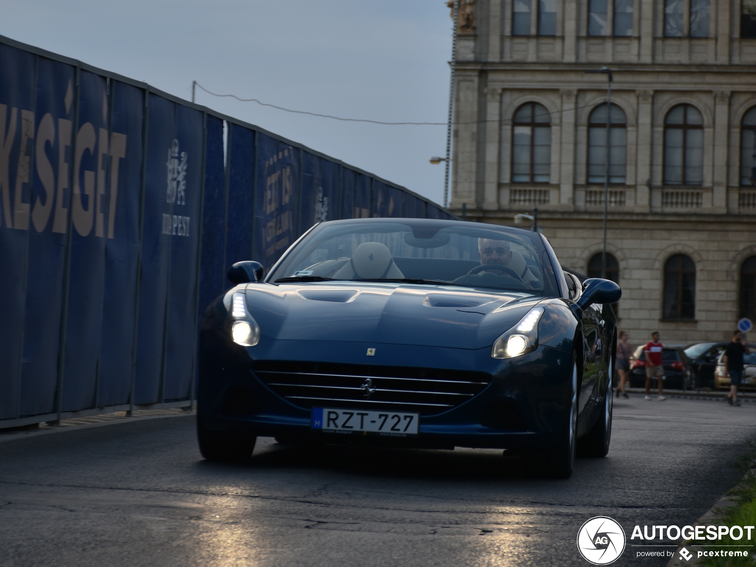 Ferrari California T