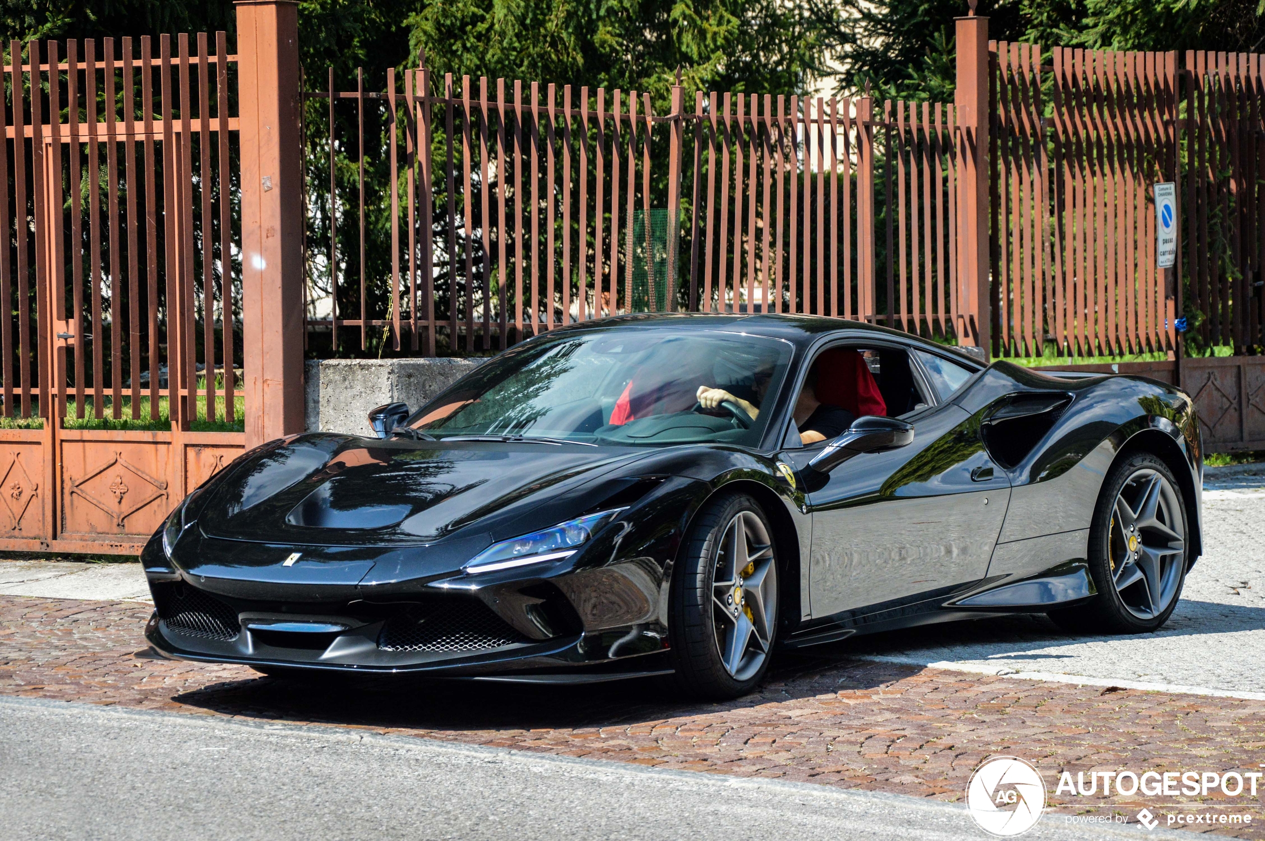 Ferrari F8 Tributo