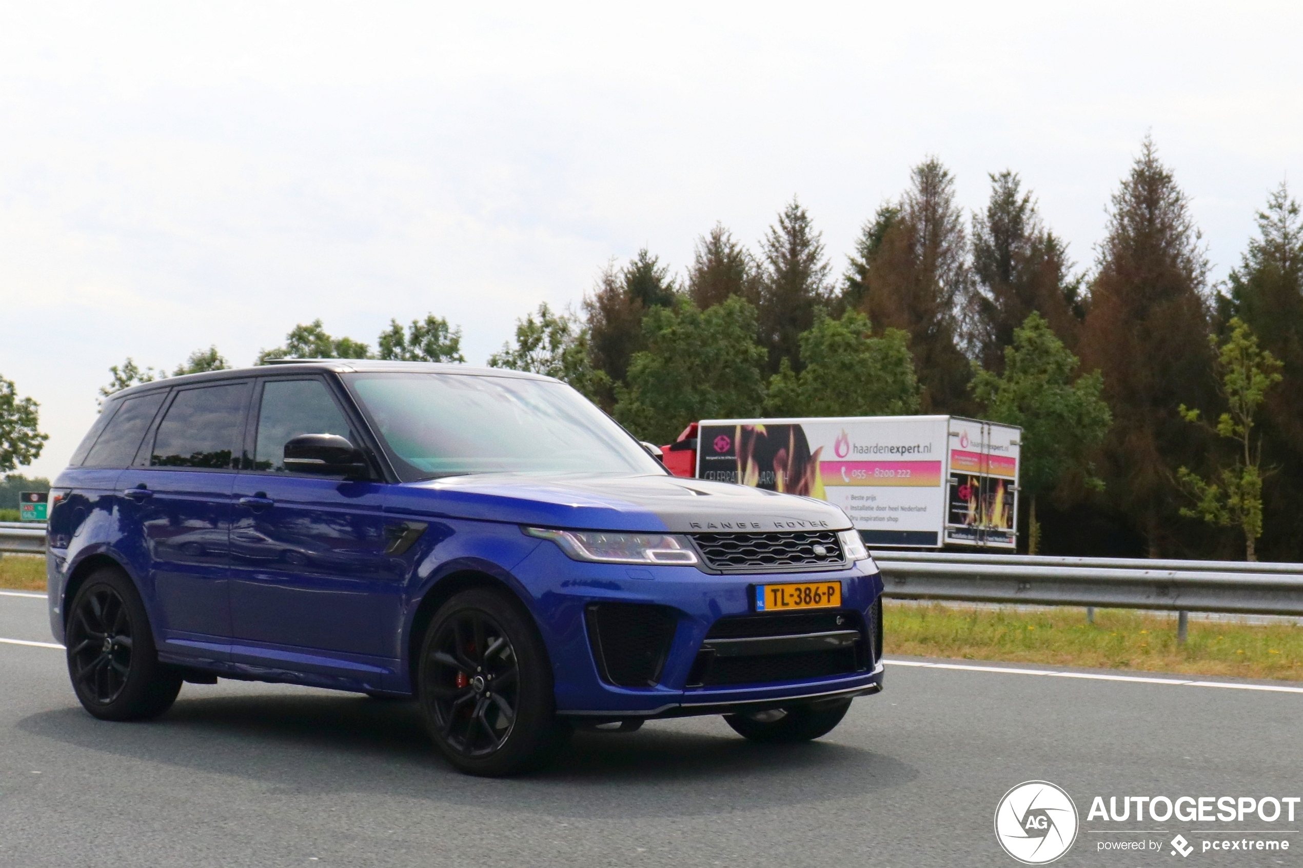 Land Rover Range Rover Sport SVR 2018 Carbon Edition