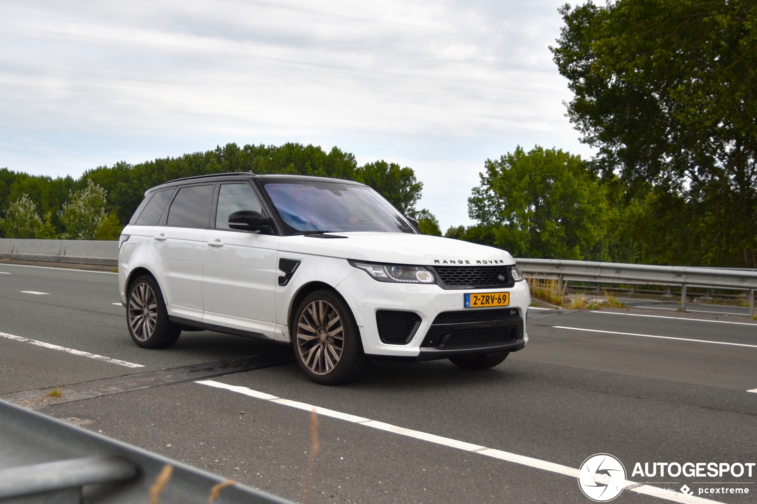 Land Rover Range Rover Sport SVR