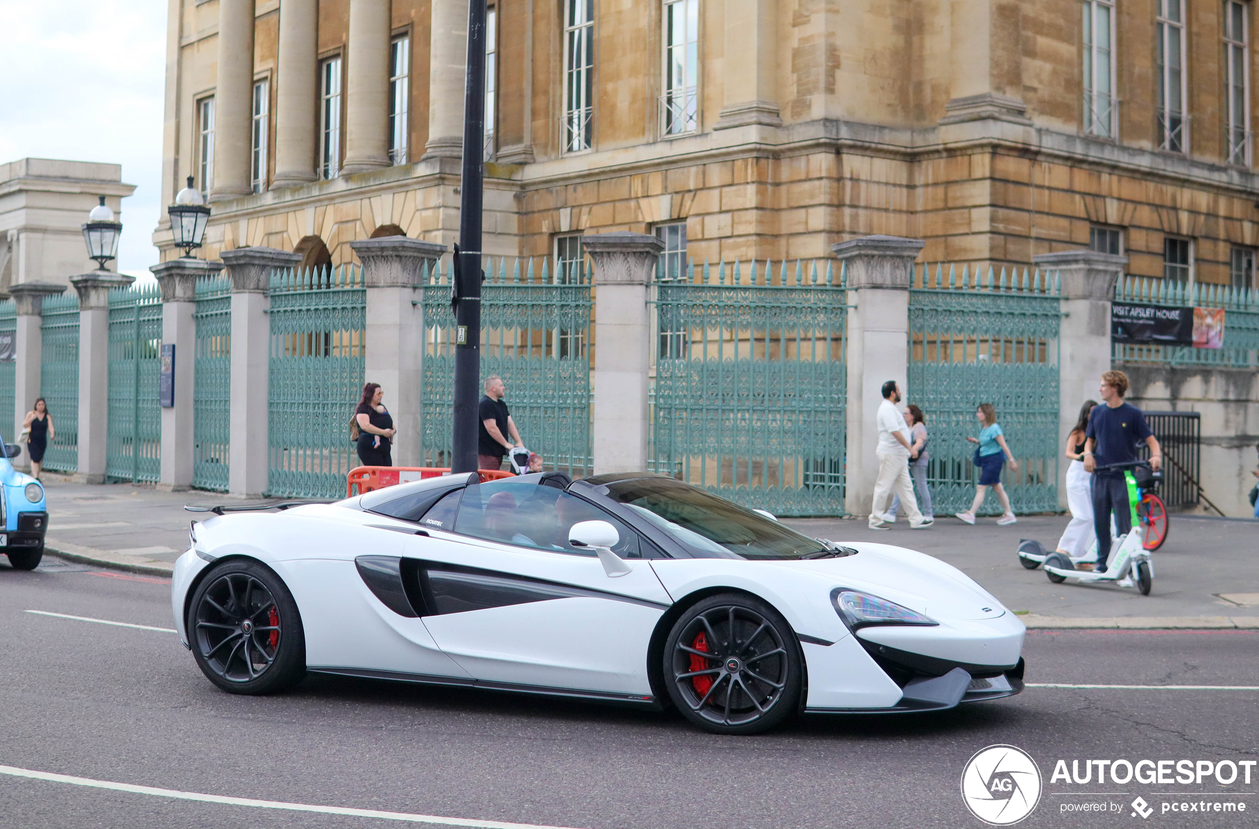 McLaren 570S Spider