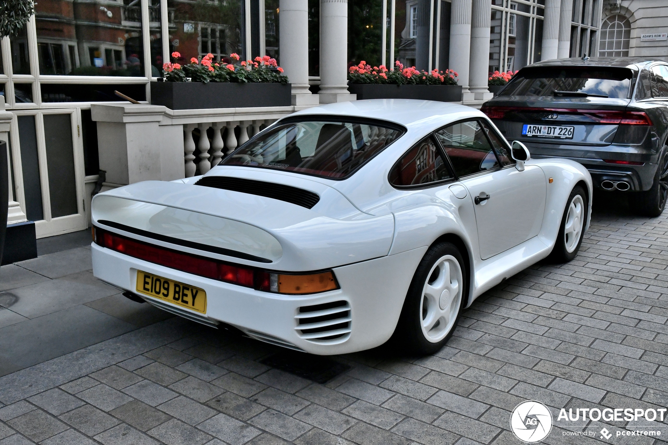 Porsche 959 is de baas in Londen