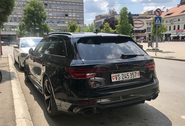 Audi RS4 Avant B9