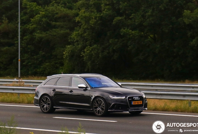 Audi RS6 Avant C7 2015