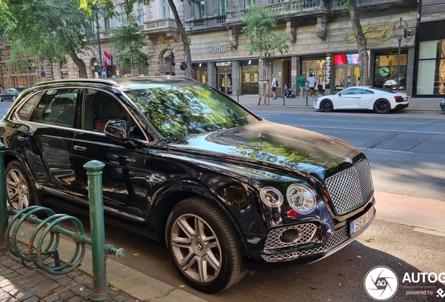 Bentley Bentayga V8