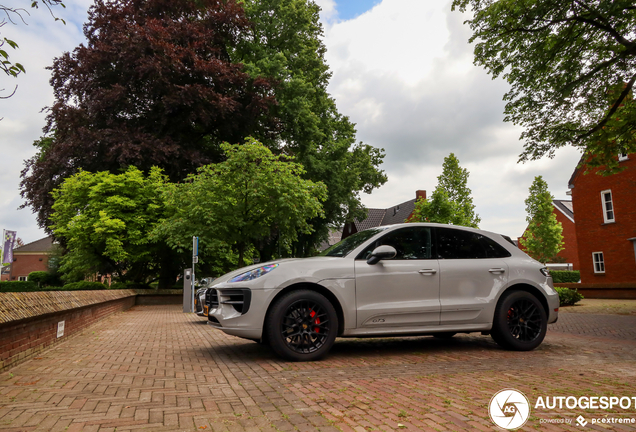 Porsche 95B Macan GTS MkII