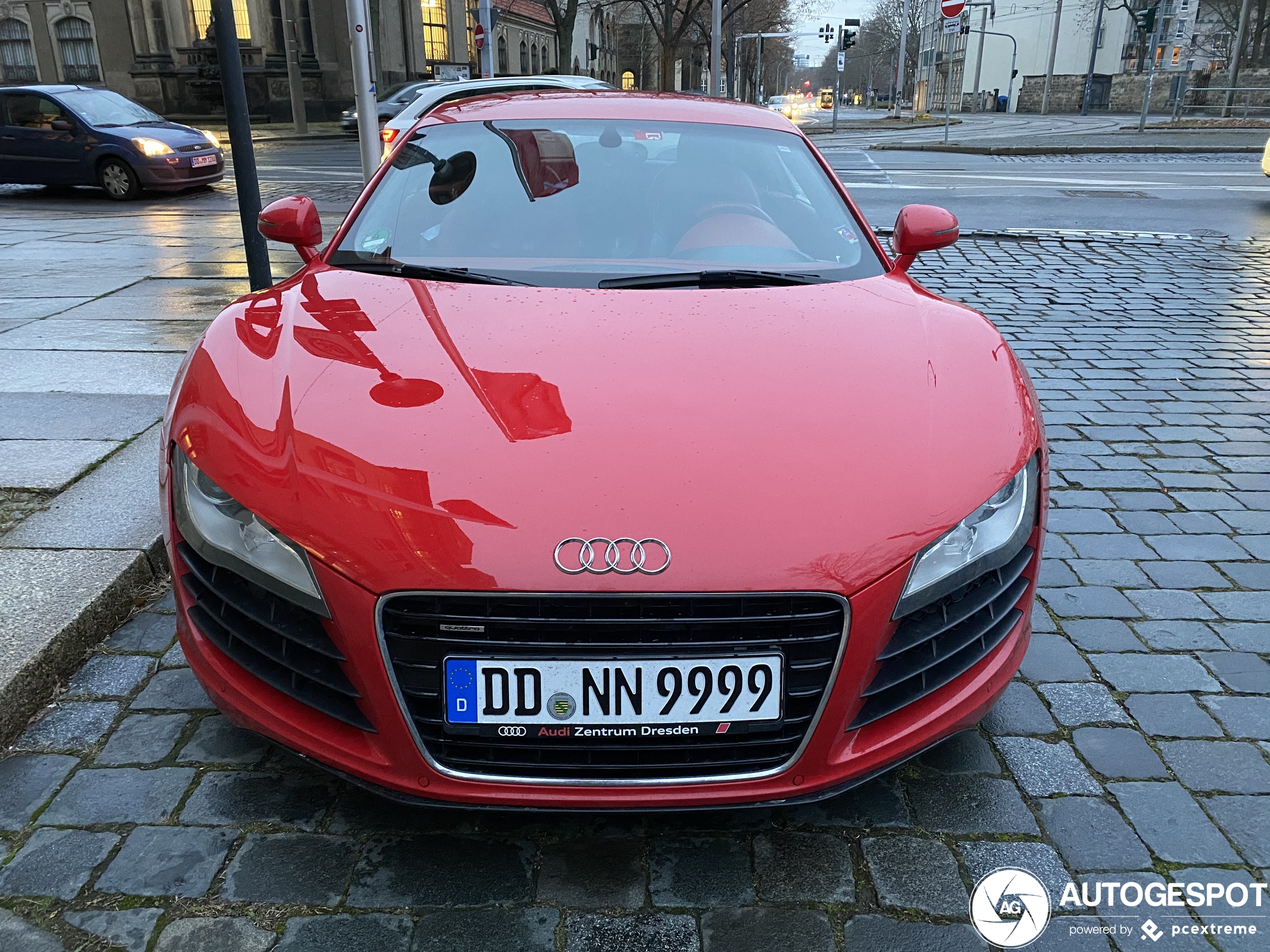 Audi R8 V10