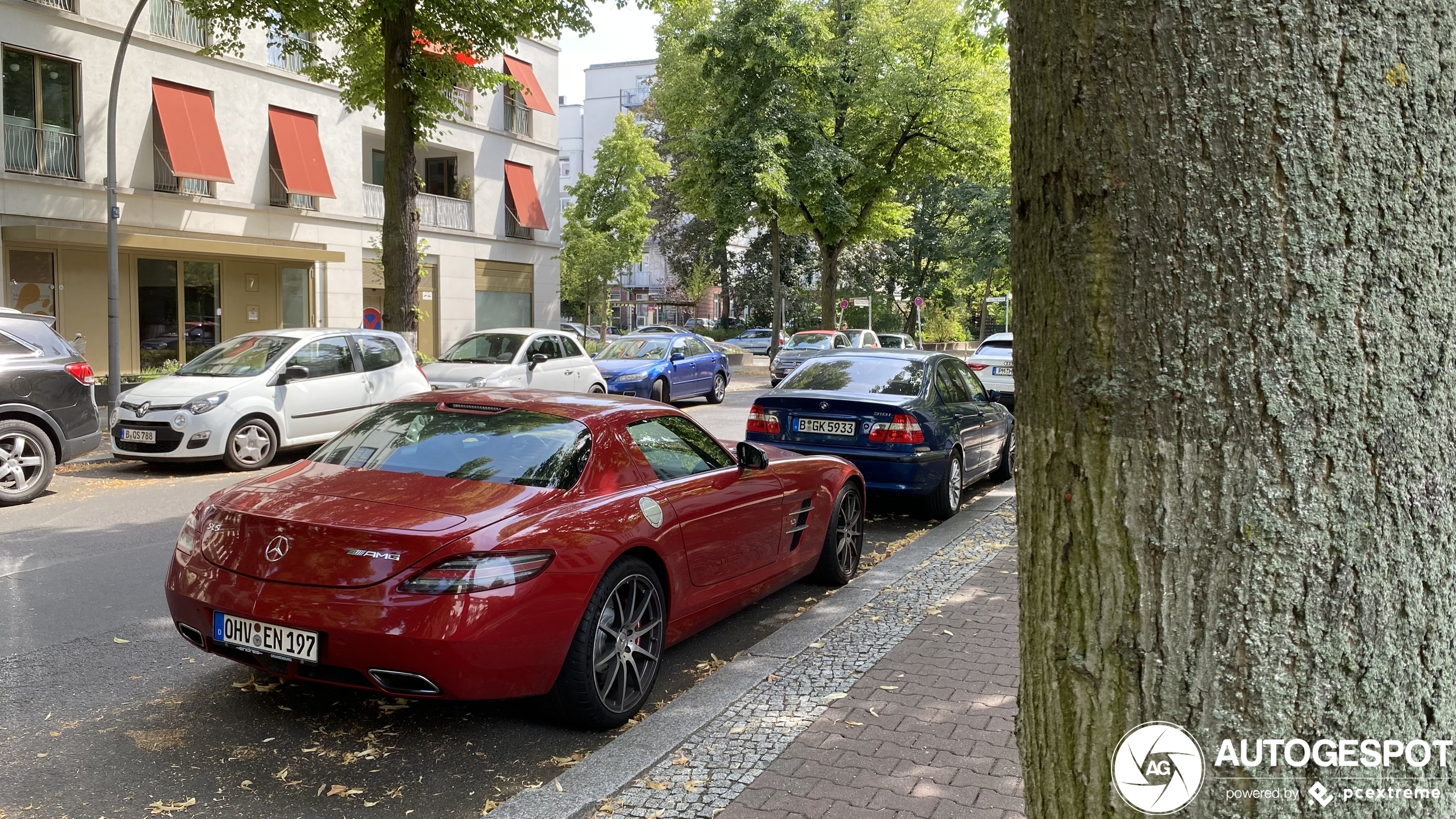 Mercedes-Benz SLS AMG