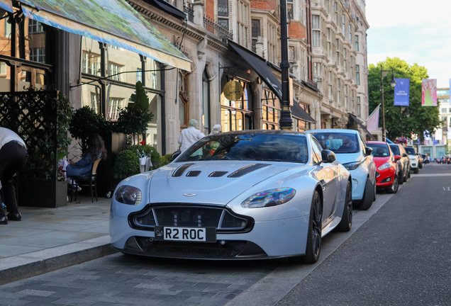 Aston Martin V12 Vantage S